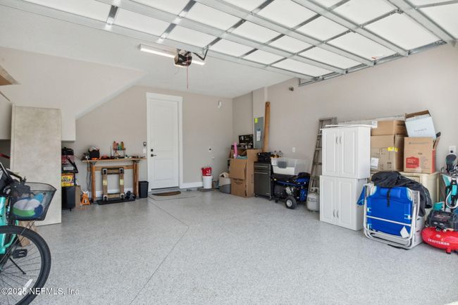 Garage | Image 33