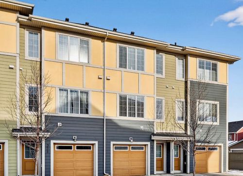 330 Marquis Lane Se, Calgary, AB, T3M2G8 | Card Image