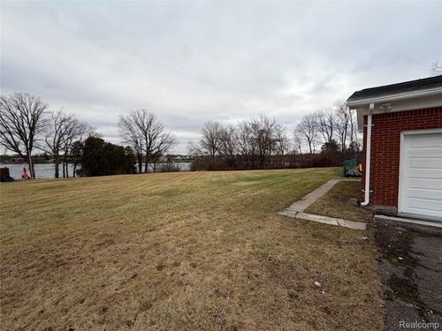 45669 Harmony Ln, Van Buren Township, MI, 48111-2446 | Card Image