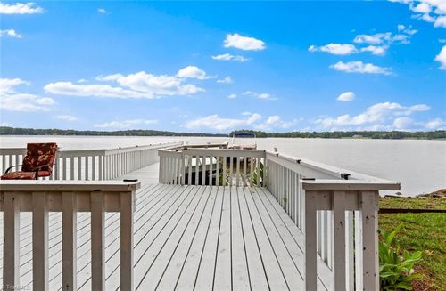 1553 Waterford Pointe Rd, Lexington, NC, 27292-6565 | Card Image