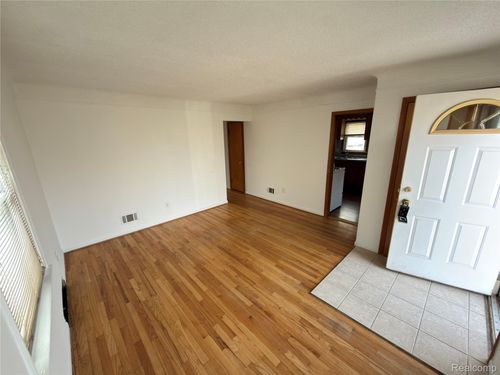 1765 Garfield Ave, Lincoln Park, MI, 48146-2222 | Card Image