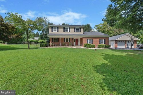 1559 Washington Ln, WEST CHESTER, PA, 19382-6831 | Card Image