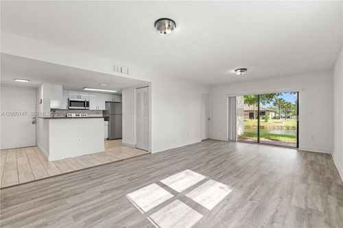 9821-9821 Nob Hill Ct, Sunrise, FL, 33351-4603 | Card Image