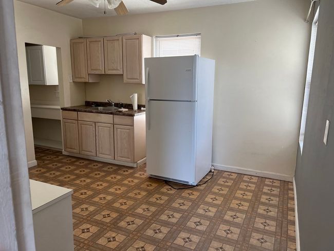 APT-2 - 108 Highland Ave, Condo with 2 bedrooms, 1 bathrooms and 1 parking in Malden MA | Image 4