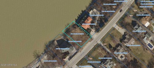 28883 E River Rd, Perrysburg, OH, 43551-2731 | Card Image