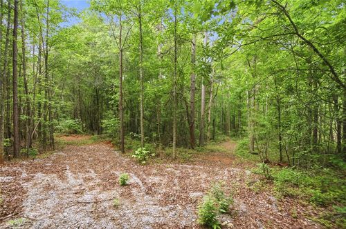 105 Cox Way, Westminster, SC, 29693-2951 | Card Image