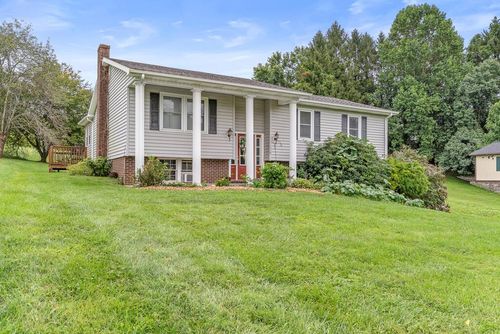 116 Sherry Ln, Galax, VA, 24333-2043 | Card Image
