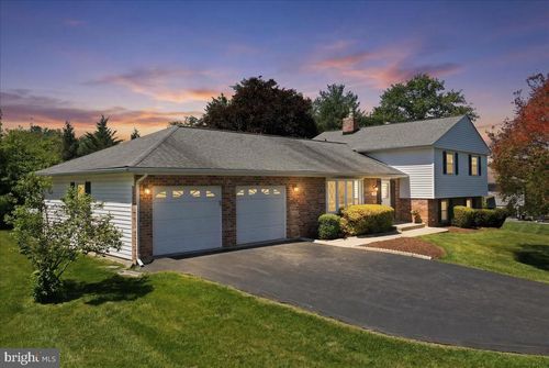3416 Sundown Farms Way, OLNEY, MD, 20832-1013 | Card Image