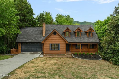 143 Horton Ridge Rd, Erwin, TN, 37650-1082 | Card Image