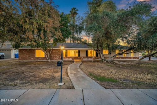 641 W Linger Ln, Phoenix, AZ, 85021-7264 | Card Image