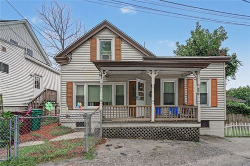 283 Front St, Woonsocket, RI, 02895-5207 | Card Image