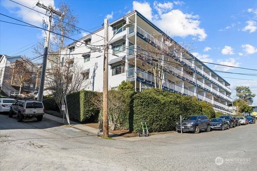 apt-18-762 Hayes St, Seattle, WA, 98109-3029 | Card Image