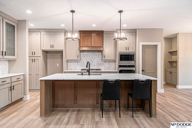 3301 S 212 Th St, House other with 4 bedrooms, 4 bathrooms and 3 parking in Elkhorn NE | Image 15