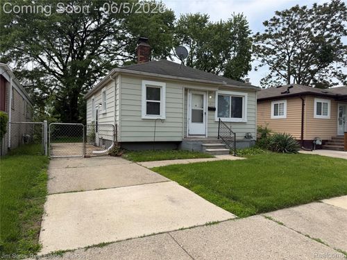 1821 Hanover St, Lincoln Park, MI, 48146-1421 | Card Image