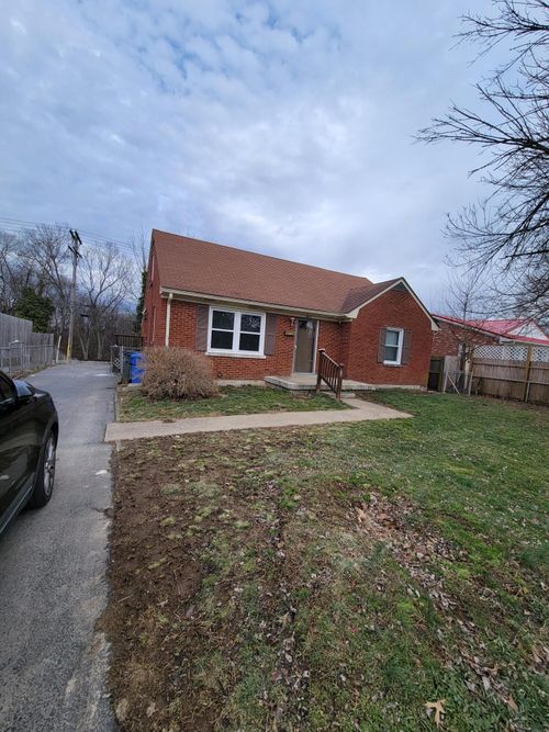 1849 Dunkirk Dr, Lexington, KY, 40504-1428 | Card Image