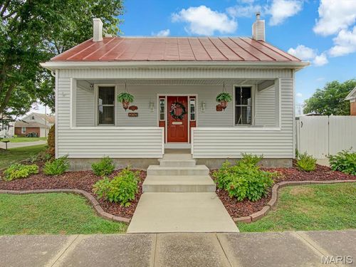 614 E Market St, Red Bud, IL, 62278-1926 | Card Image