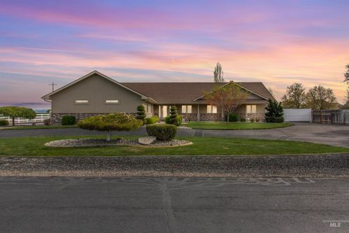 2673 E E 4269 N, Twin Falls, ID, 83301-0270 | Card Image