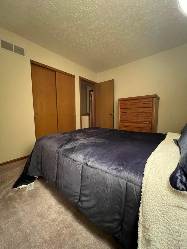 946 Lateglow Ct, House other with 3 bedrooms, 3 bathrooms and null parking in Newark OH | Image 28