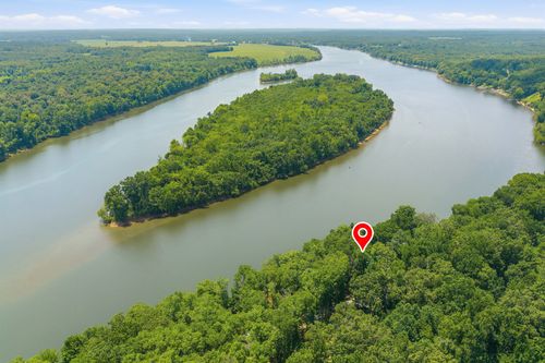 681 Attaway Ln, Bath Springs, TN, 38311-4219 | Card Image
