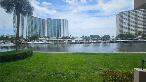 105-220 Kings Point Dr, Sunny Isles Beach, FL, 33160-4775 | Card Image
