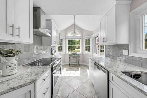 5-5 Weybridge Ln, Hopkinton, MA, 01748-1653 | Card Image