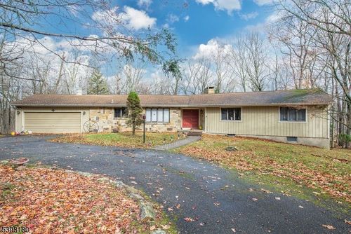 24 Wehrli Rd, Long Valley, NJ, 07853-3416 | Card Image