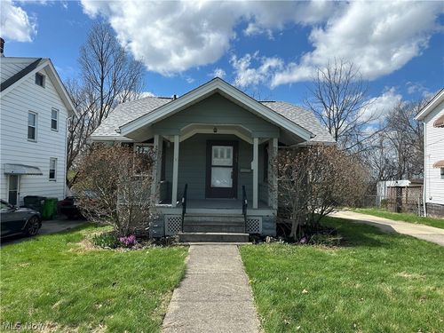 5040 E 88th St, Garfield Heights, OH, 44125-2015 | Card Image