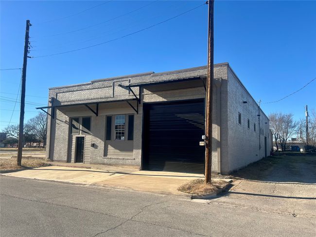 106 E Brown St, Home with 0 bedrooms, 0 bathrooms and null parking in Ennis TX | Image 6