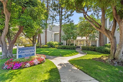 327-1414 Brett Pl, San Pedro, CA, 90732-5093 | Card Image