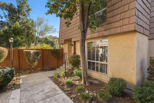 27401 Country Glen Rd, Agoura Hills, CA, 91301-3601 | Card Image