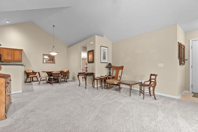 62 - 2215 E Tuscany Way, Condo with 2 bedrooms, 2 bathrooms and null parking in APPLETON WI | Image 9