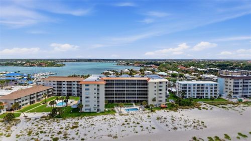 304-1150 Tarpon Center Dr, VENICE, FL, 34285-1107 | Card Image