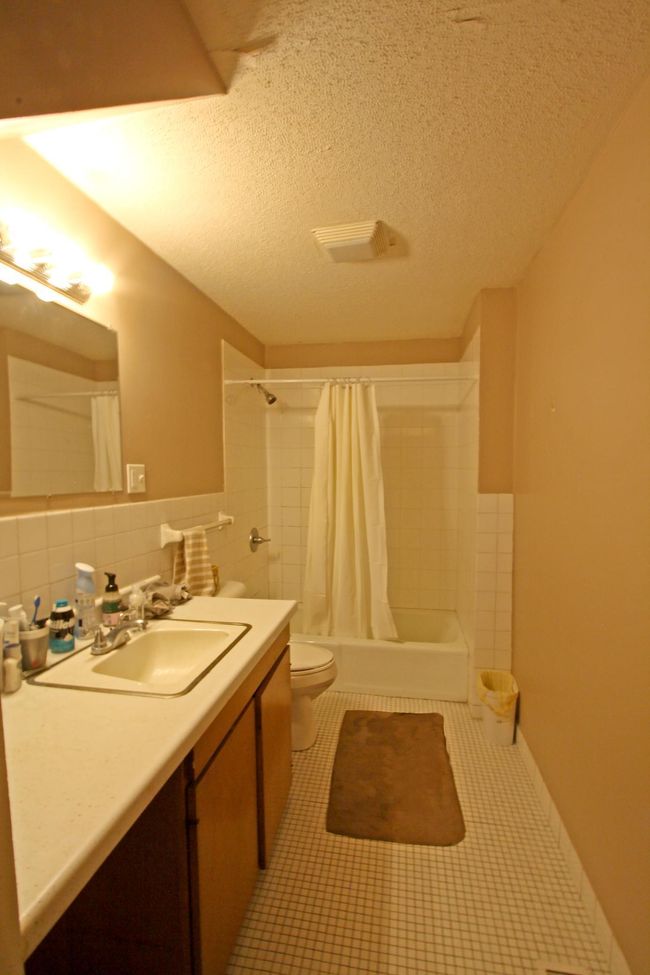 20 bathroom 3.jpg | Image 17