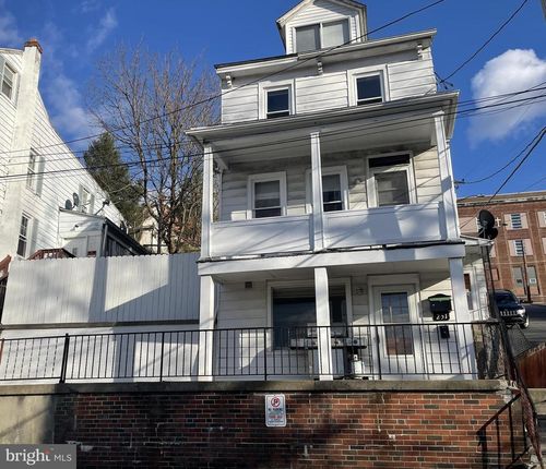 251 Spruce St, MINERSVILLE, PA, 17954-1638 | Card Image