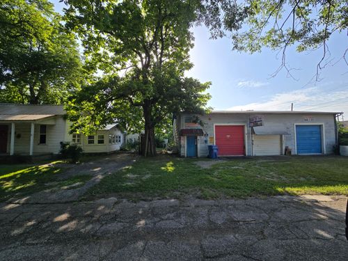 321 C Street Se, Miami, OK, 74354 | Card Image