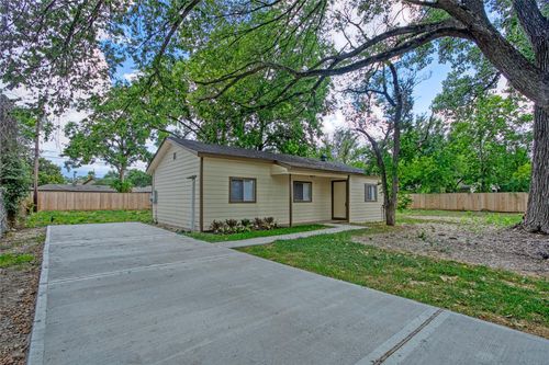 10055 Hardison Ln, Houston, TX, 77041-6135 | Card Image