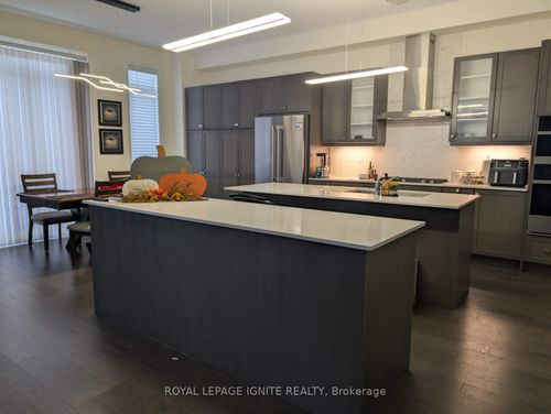 31 Canard Drive, Vaughan, ON, L4H5C4 | Card Image