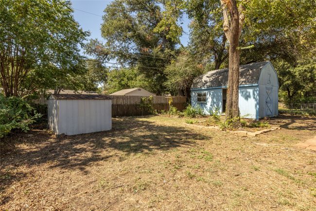 View of yard | Image 17