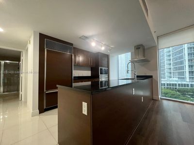 1710 - 495 Brickell Ave, Condo with 2 bedrooms, 2 bathrooms and null parking in Miami FL | Image 2