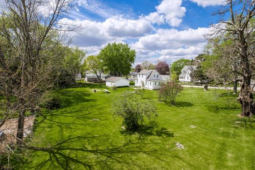 317 W Capitol Drive, Hartland, WI, 53029 | Card Image