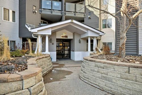 210-10 Sierra Morena Mews Sw, Calgary, AB, T3H3K5 | Card Image