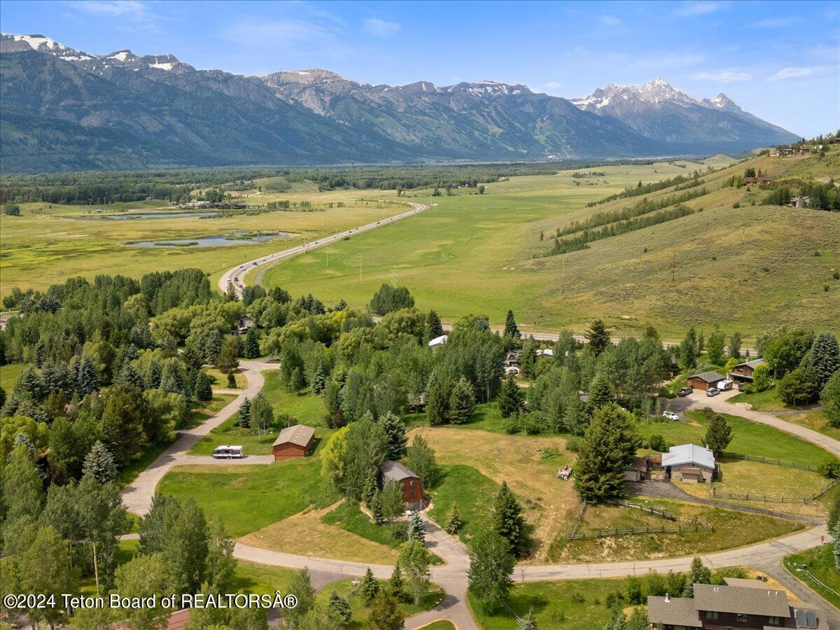 Mallard Rd, Jackson, WY 83001