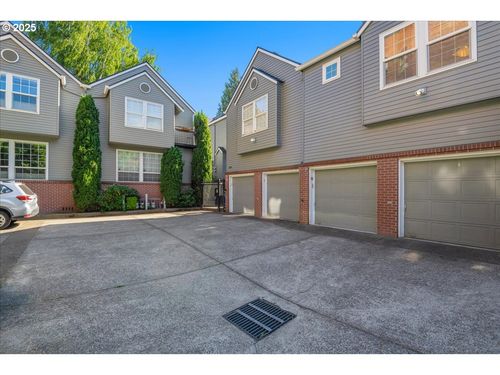 7-2020 Nw Lovejoy St, Portland, OR, 97209-1569 | Card Image