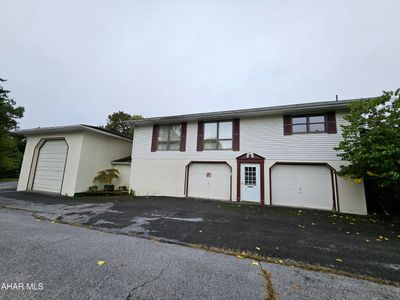 814 Highland Drive, House other with 2 bedrooms, 2 bathrooms and null parking in Tyrone PA | Image 1