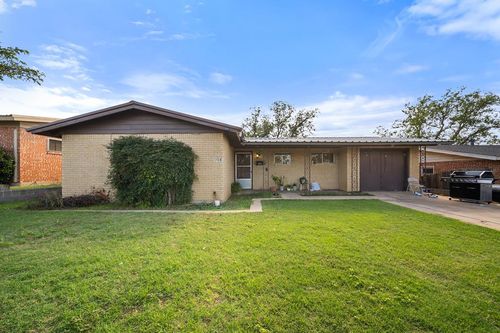 704 Birdwell Lane, Big Spring, TX, 79720 | Card Image