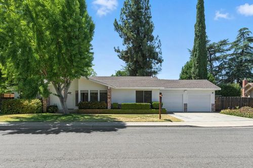 2201 Carleton Dr, Turlock, CA, 95382-2118 | Card Image