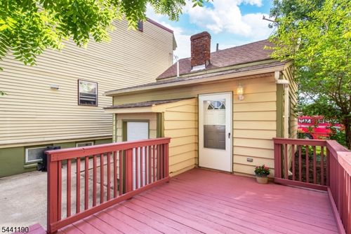 43 New St, Montclair, NJ, 07042-4541 | Card Image