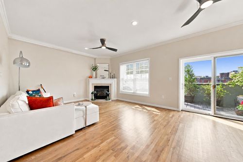 ph-81 Grand St, Hoboken, NJ, 07030-8404 | Card Image
