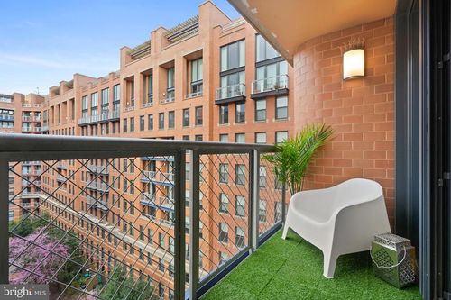 apt-936-631 D St Nw, WASHINGTON, DC, 20004-2944 | Card Image