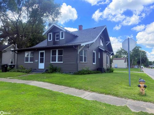 208 N 5th St, Eddyville, IA, 52553-7731 | Card Image